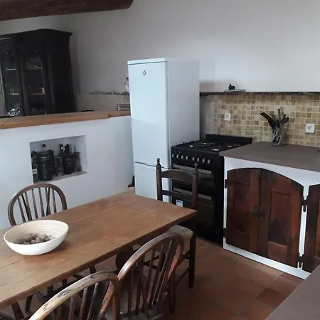 Holiday home Soleil Levant En Luberon