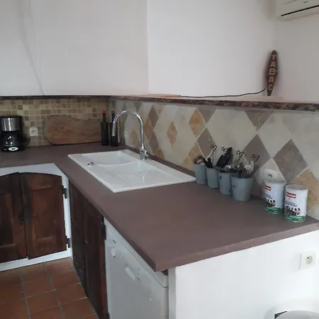 Holiday home Soleil Levant En Luberon *