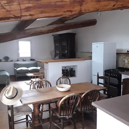 Soleil Levant En Luberon Holiday home Cereste